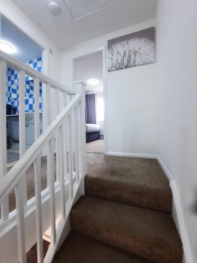 Two Bedroom Luxury House Thamesmead (Greater London) Exterior foto