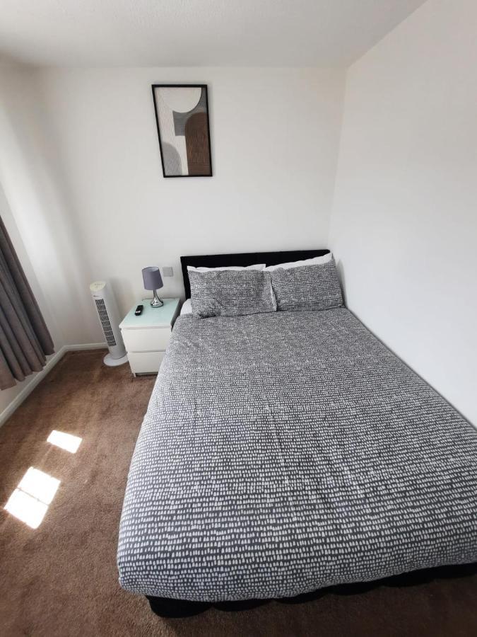 Two Bedroom Luxury House Thamesmead (Greater London) Exterior foto